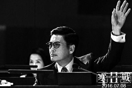 周润发透露自拍秘籍:不用自拍杆 不美颜_音乐
