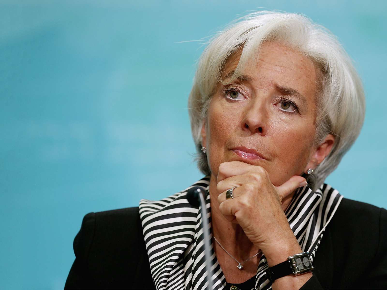 [V观]IMF总裁拉加德做客央视新闻移动直播节目