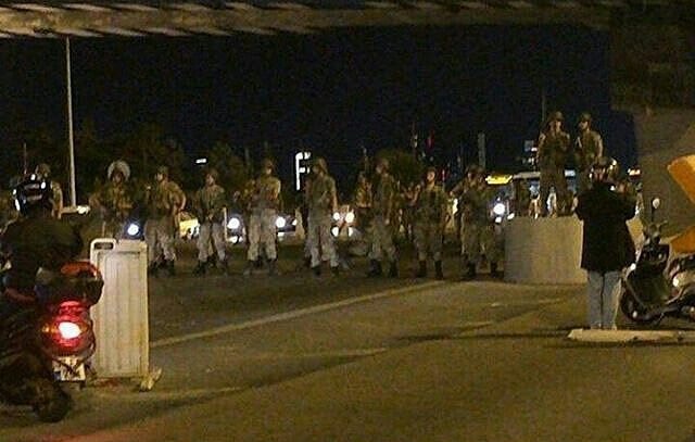 ISTANBUL, July 15, 2016 (Xinhua) -- Turkey