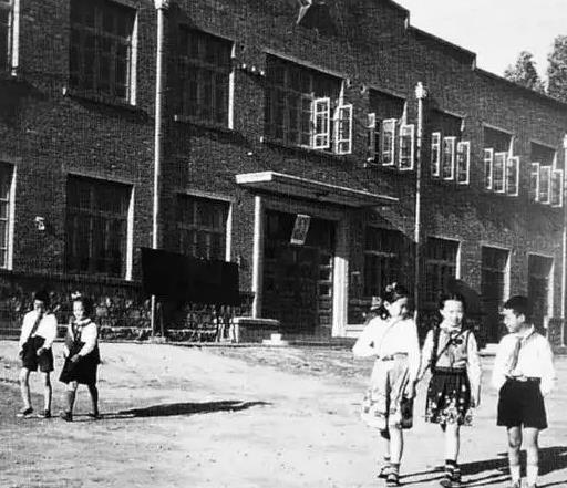 ҹ������ʮ���룬��ʮ�꣬һ���ǣ�������