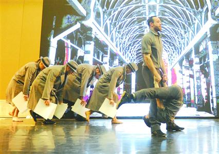 Local circus, dance and theatre fans in Beijing are having their visual fascinations gratified by a world leader in contemporary circus arts this summer. The award-winning Canadian troupe "Cirque Eloize" opens their spectacular show "Cirkopolis" at Beijing