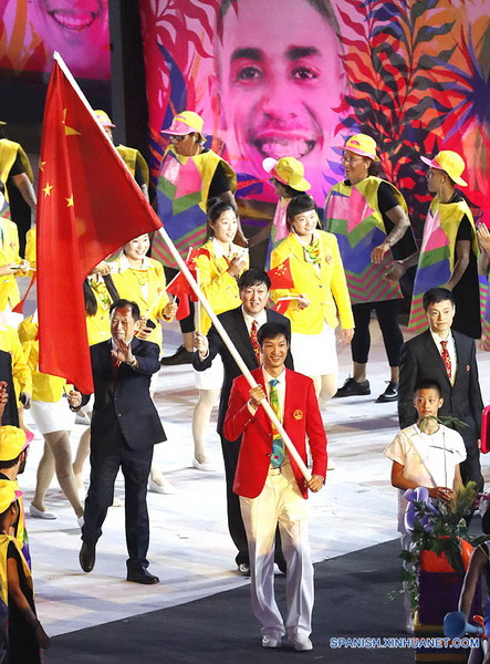 Campe&oacute;n ol&iacute;mpico de esgrima encabeza delegaci&oacute;n de China en inauguraci&oacute;n de R&iacute;o 2016