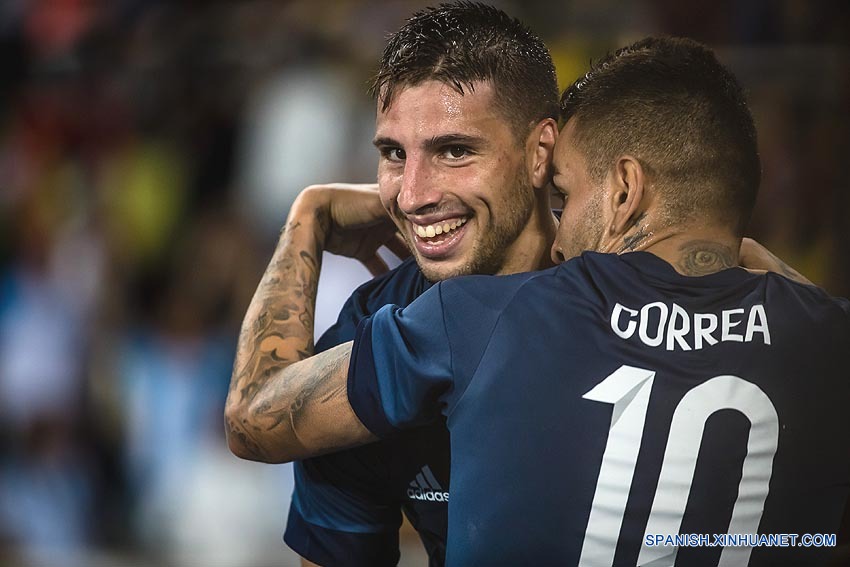 R&iacute;o 2016-F&uacute;tbol: Argentina se recupera y vence a Argelia