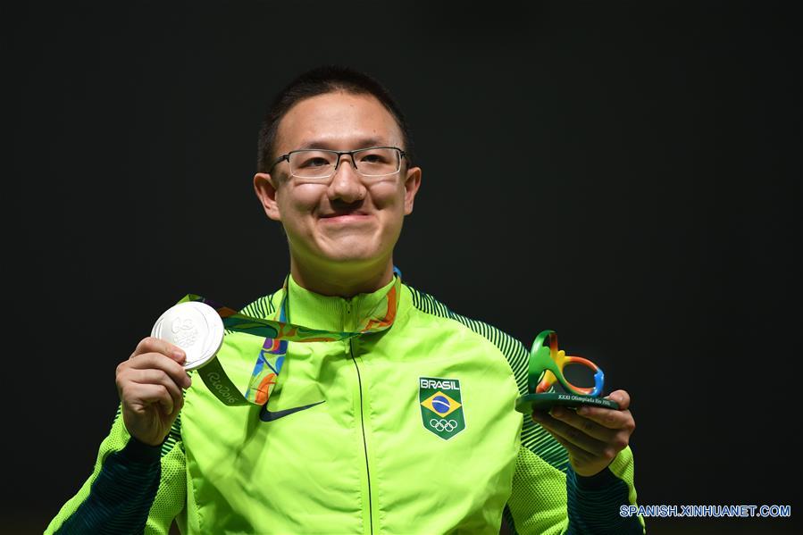 El tirador deportivo Felipe Almeida Wu se convirti&oacute; hoy en el primer brasile&ntilde;o en conquistar una medalla para el pa&iacute;s anfitri&oacute;n de los Juegos Ol&iacute;mpicos de R&iacute;o.(Xinhua/Han Yuqing)