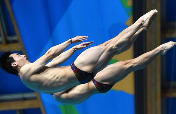China aspira a cuarto oro en saltos sincronizados con dupla masculina formada por Qin Kai y Cao Yuan