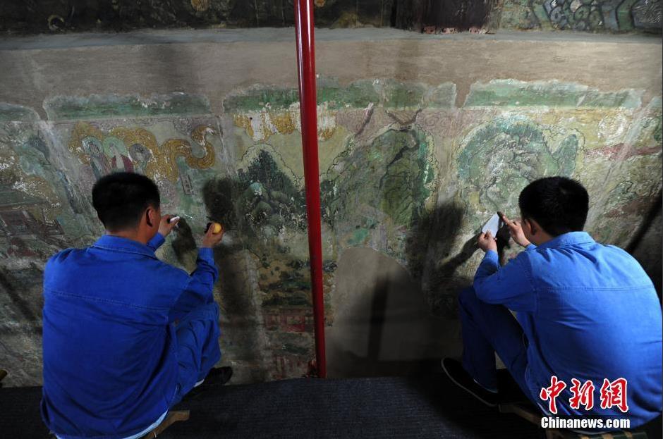 目前,整个工程已完成三分之一。摩尼殿始建于1052年,已有近千年历史,被古建专家梁思成先生誉为世界古建筑的孤例。中新社记者 翟羽佳 摄