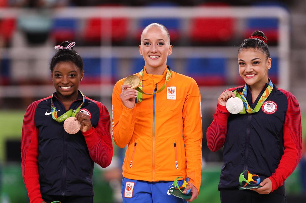 R&iacute;o 2016: Un fallo en la barra de equilibrio deja a Biles sin su cuarto oro en gimnacia art&iacute;stica