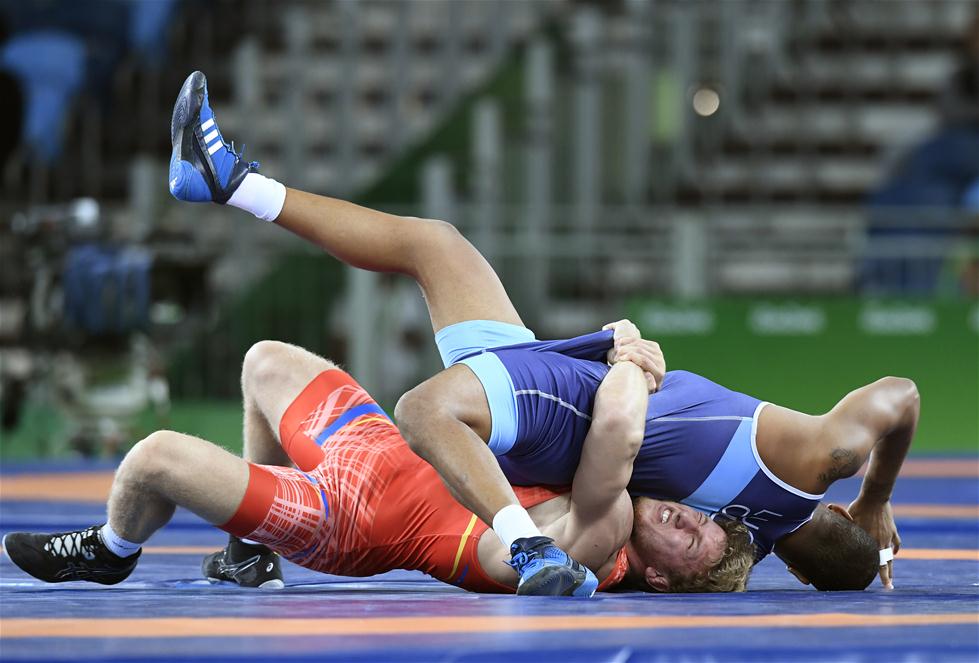 R&iacute;o 2016: Yasmany Cabrera sigue la racha medallista de los luchadores cubanos