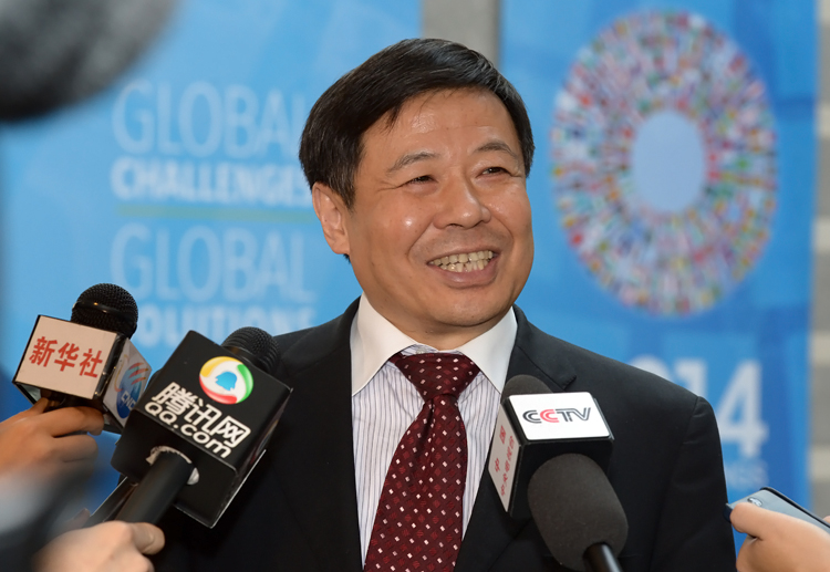 Viceministro de Hacienda de China analiza papel de su país en economía mundial