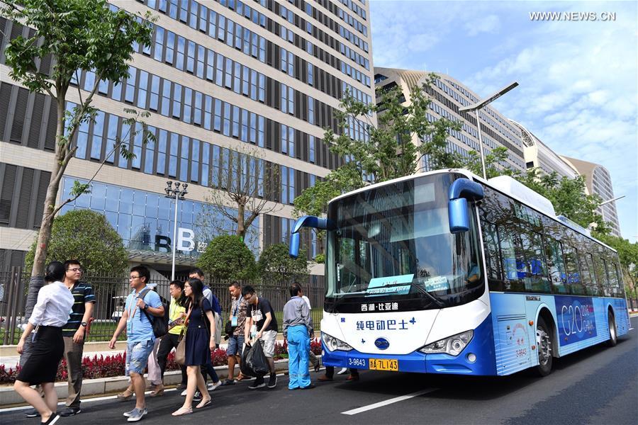 Miles de periodistas llegan a Hangzhou