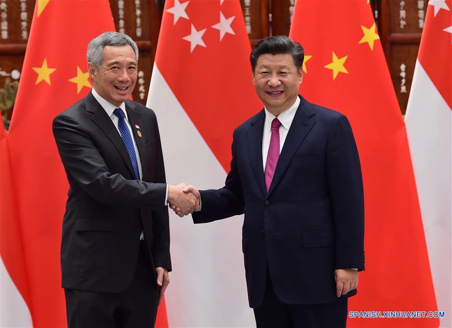 El presidente de China, Xi Jinping se reúne con el primer ministro de Singapur, Lee Hsien Loong, en Hangzhou, capital de la provincia oriental china de Zhejiang, 2 de septiembre de 2016. (Xinhua / Zhang Duo)