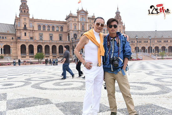 谢贤带伤现身锋味餐厅 父子情引发全场合唱_综