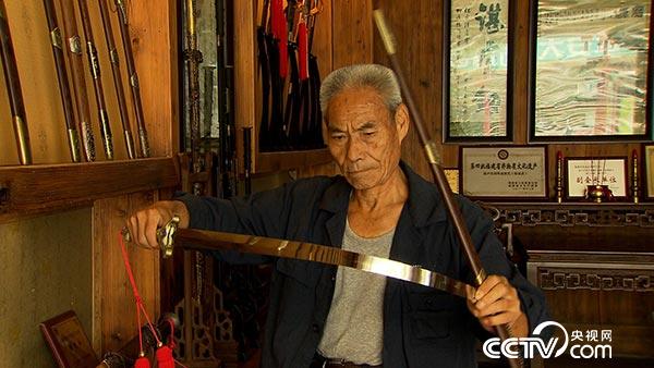 《流行无限》10月9日播出:《湛卢宝剑铸造大师 杨振条》