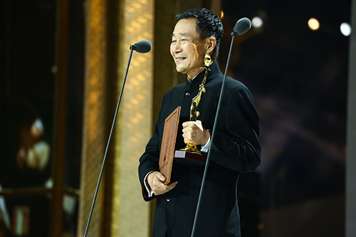 胡歌刘涛分获2016金鹰节最具人气男女演员奖