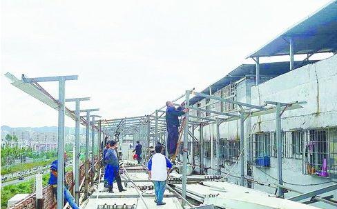 居民齐动手 整治两违扮美家园