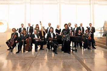 打扰一下乐团_乐团收入(2)