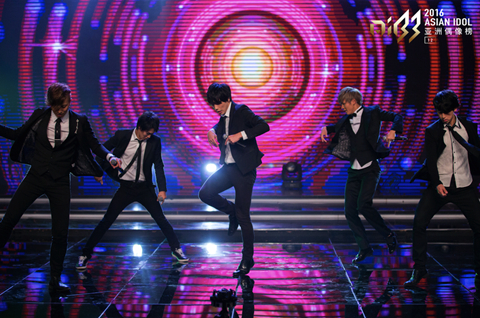 亚洲偶像榜打榜回顾日本篇突破次元界限_综艺