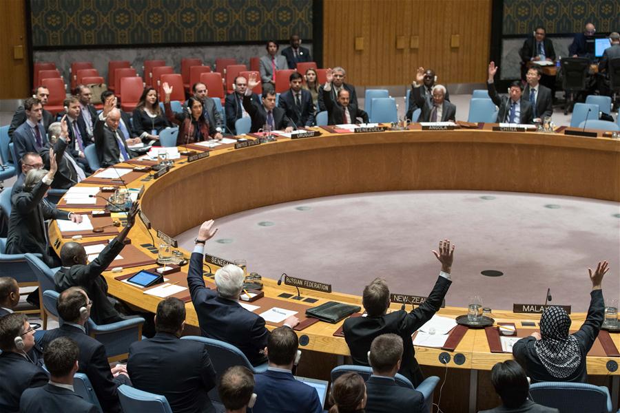Photo taken on Dec. 31, 2016 shows UN Security Council voting on a resolution draft endorsing the Syria cease-fire arrangement brokered by Russia and Turkey as well as the new peace talks plan among Syrian conflict parties at the UN headquarters in New York. The UN Security Council on Saturday unanimously adopted a resolution endorsing the Syria cease-fire arrangement brokered by Russia and Turkey as well as the new peace talks plan among Syrian conflict parties. (Xinhua/Li Muzi)