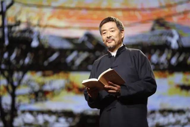 情怀之作,董卿的《朗读者》开始录制啦,究竟长