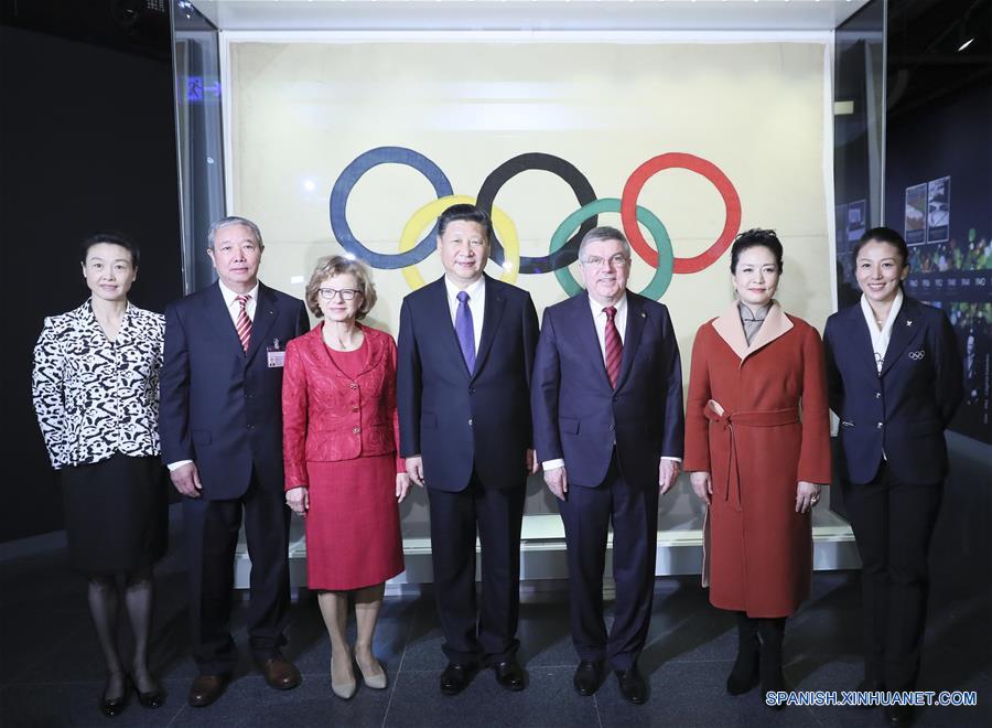 El presidente de China, Xi Jinping, se reuni&oacute; hoy en Lausana con el presidente del Comit&eacute; Ol&iacute;mpico Internacional (COI), Thomas Bach. (Xinhua/Lan Hongguang)