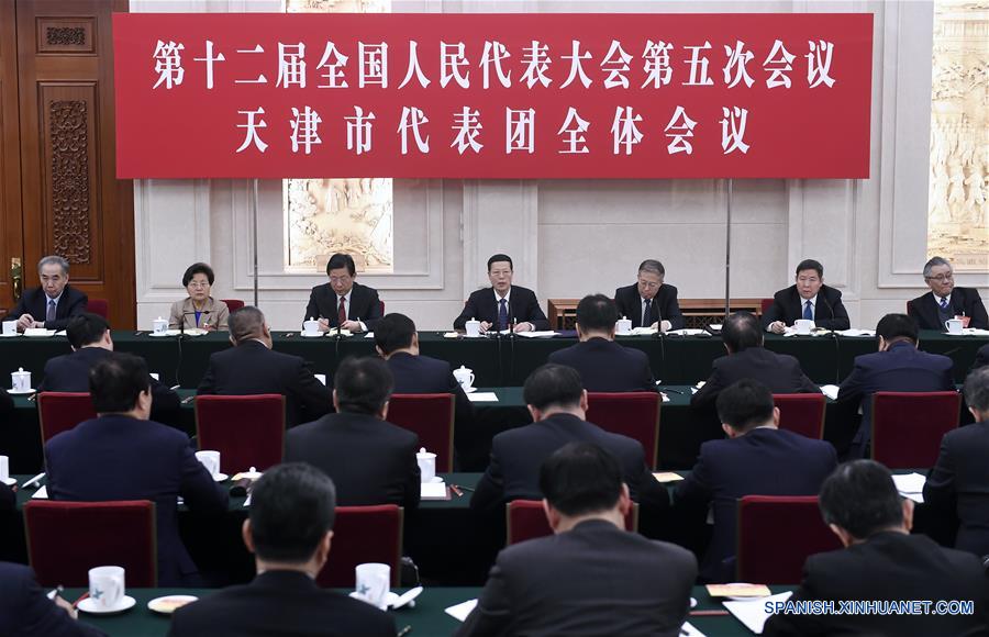 Zhang Gaoli se unió a los diputados de la APN de la municipalidad de Tianjin. (Xinhua/Yan Yan)