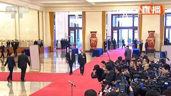 【部长通道】国家体育总局局长:中超老板 有钱