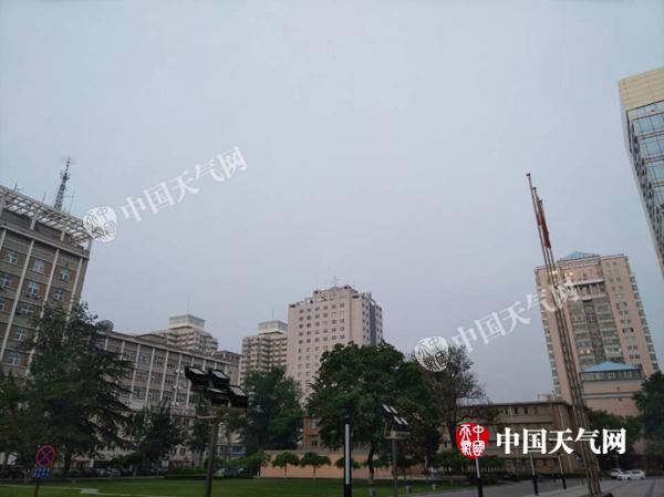 今天北京将有5级阵风 西部北部有阵雨