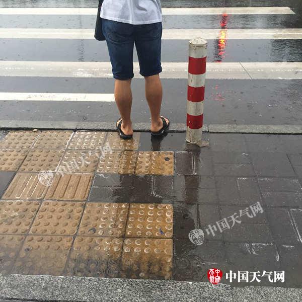 今天北京有雨局地可达大到暴雨 暴雨雷电地质