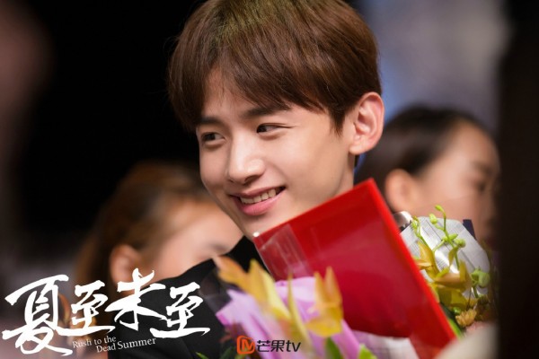 《夏至未至》陈学冬求婚 暖心告白感动网友