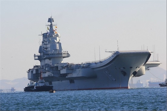 祖国航母来了,香港市民的表情亮了