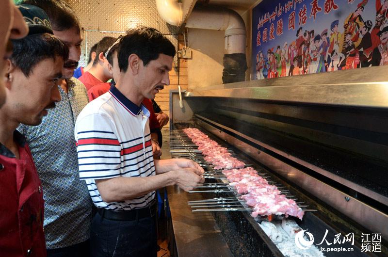 阿卜杜拉:一封家书感恩情_新闻频道_央视网(c