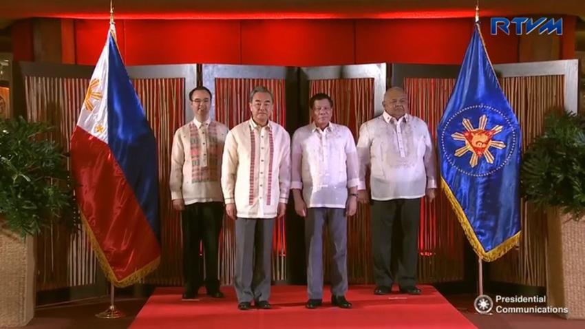 东盟成立50周年庆典在菲律宾首都马尼拉举行