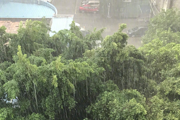 南方9省仍有大雨 华北升温明将升至30℃以上_