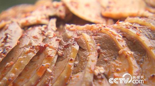 乡土节目看点:靠山吃山的周坪人 9月25日