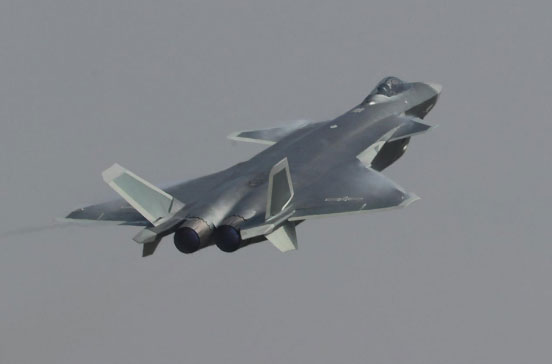 首见!歼20战斗姿态临空 看这部电影眨眼一下错