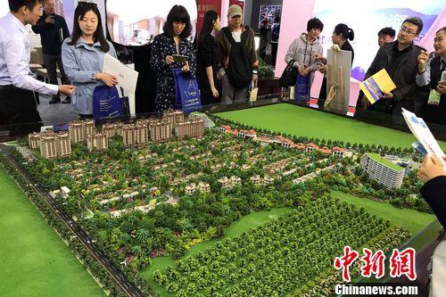 “9.30”调控1年:逾百城收紧楼市 热点城市房价停涨_新闻频道_央视网(cctv.com)