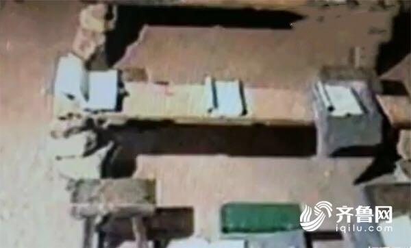 淄博81岁教师李振华穿5元布鞋助学百万 悔未能