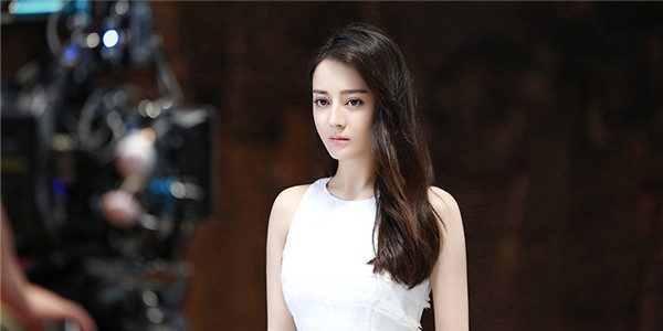 热巴穿越大片正式公布 穿越山海经神话世界冒险