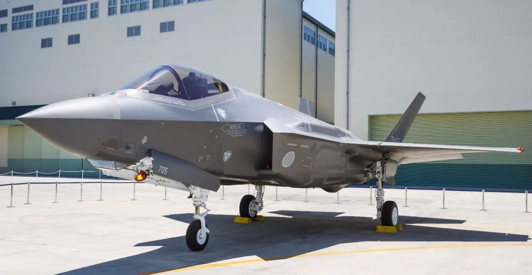 日本F35战斗机开始部署 防卫相引发“军备竞赛”(图2) 日本F35战斗机开始部署 防卫相引发“军备竞赛”