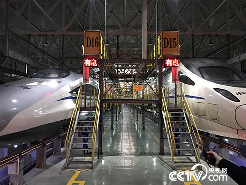 The bullet train that ran outside for 48 hours "went home" for maintenance. (Reporter wanglili)