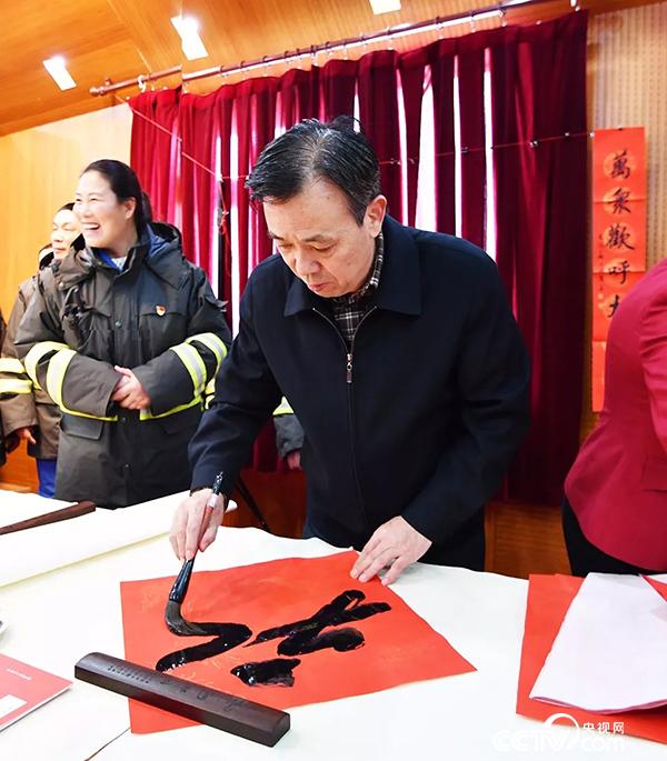 王建勋现场书春