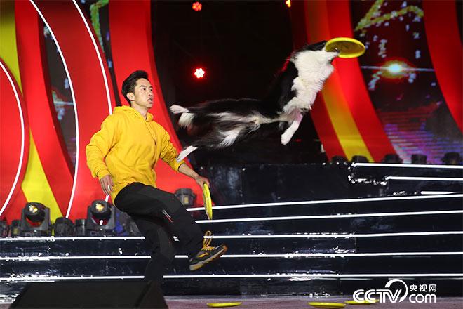 【亿万农民的笑声】2018全国农民新春联欢会