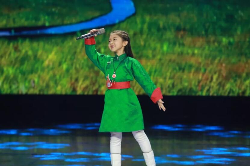 韩乔生自创韩式钻桶挑战柔术小福娃,谁胜谁负