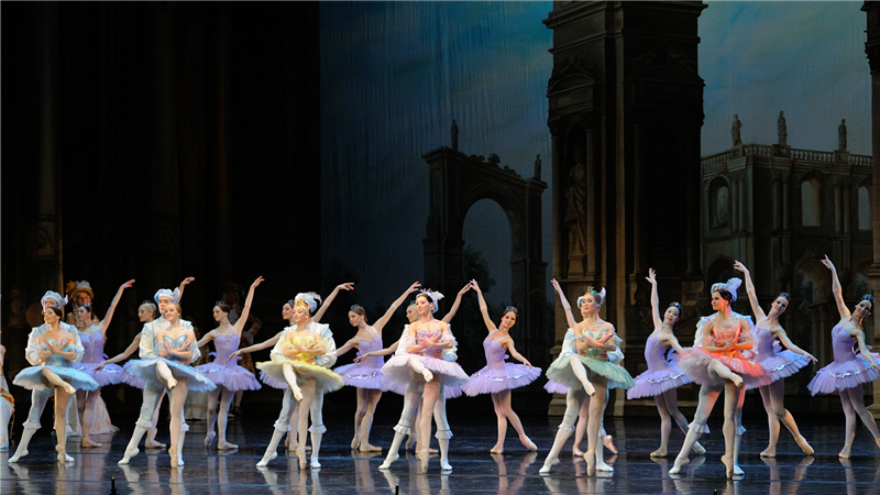 拥有98年历史的立陶宛国家歌剧院芭蕾舞团亮