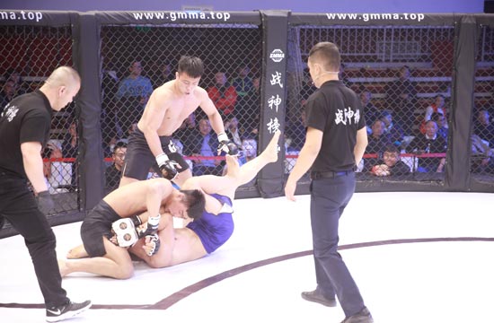 战神榜冠军赛首秀!接力格斗!不一样的视觉盛宴