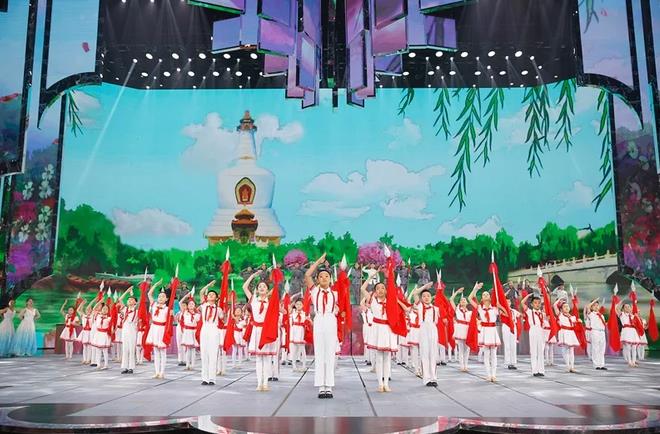 《花开新时代》 中央广播电视总台2018年六一