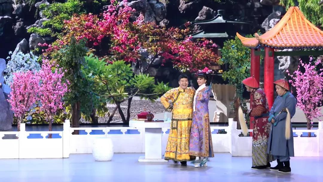 她是89版电影《红楼梦》里的林黛玉,女儿现身