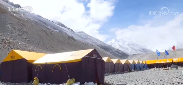 珠峰高程测量:珠峰高程测量·记者探营 人与动物和谐相处 垃圾分类在珠峰