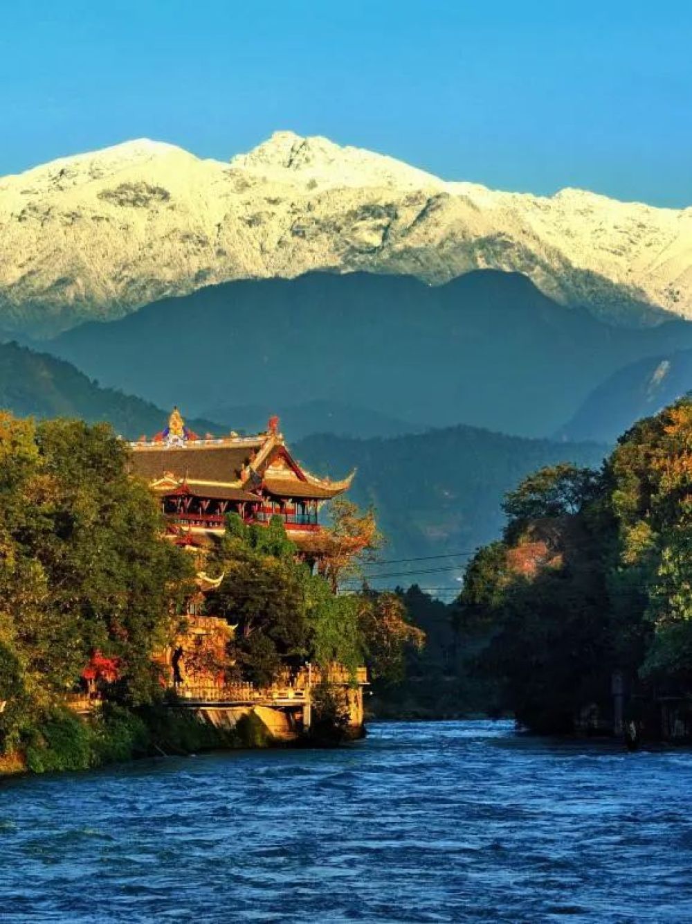 成都“闲”不下来的成都