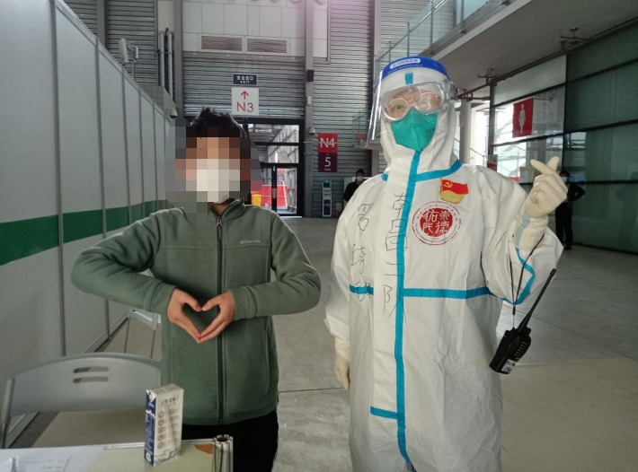 一起守&ldquo;沪&rdquo;|上海10岁男孩的&ldquo;方舱奇遇记&rdquo;